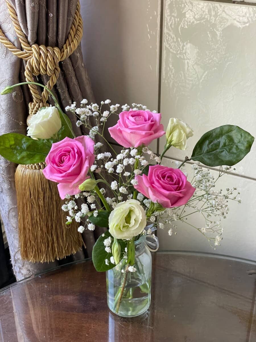 Lesson 4 作業繳交 生活小瓶花 與花共生的居家花藝課 點亮家中的15款瓶插花 Pressplay Academy 線上課程學習平台